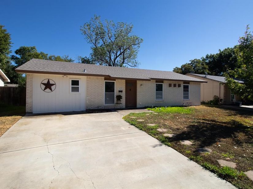 4026  Salem Drive , Garland Texas 75043