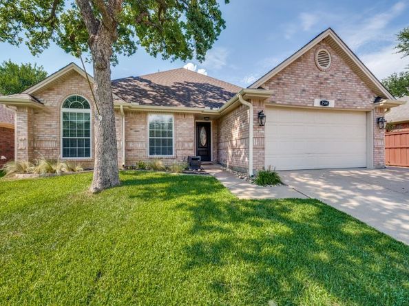 2514  Meadowview Drive , Corinth Texas 76210