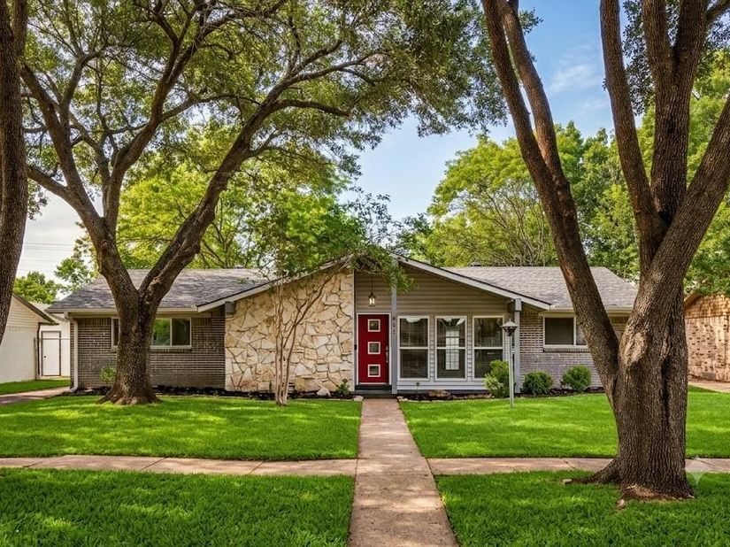 433  Sandy Trail , Richardson Texas 75080