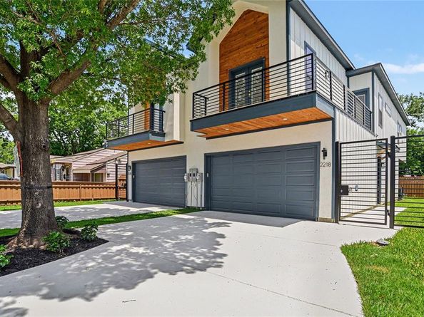 2218  Bombay Avenue , Dallas Texas 75235