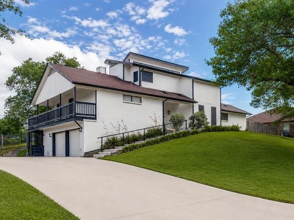 7412  Lochwood Court , Fort Worth Texas 76179