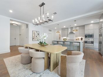 5270  Town And Country Boulevard 