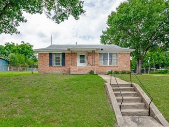 422 W Daugherty Drive 