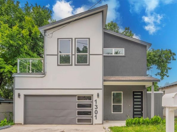 1301  Compton Street , Dallas Texas 75203