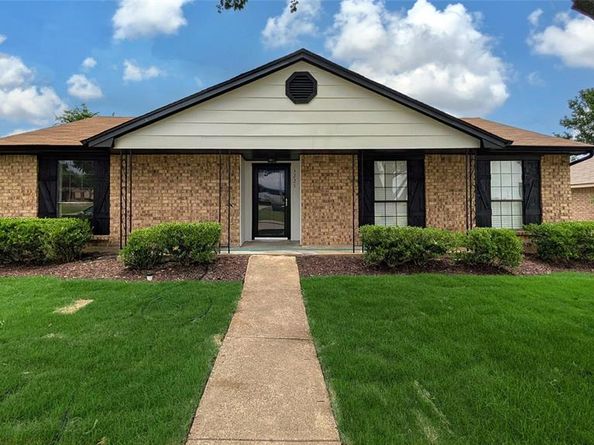 3225  Poteet Drive , Mesquite Texas 75150