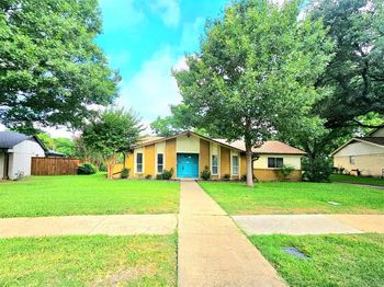 1929  Deep Valley Drive 