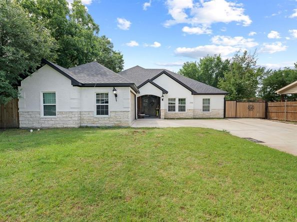 3708  Columbine Drive , Everman Texas 76140
