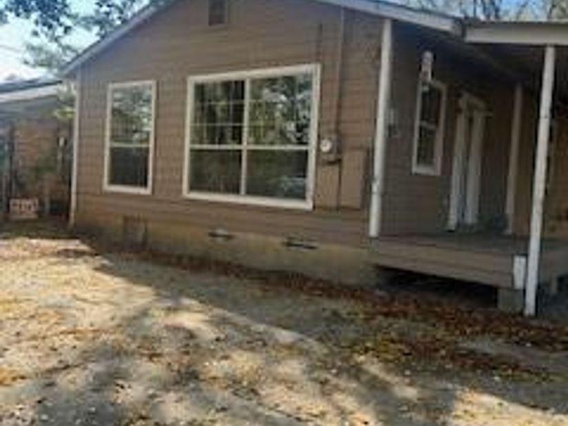 2631  Mike Street , Dallas Texas 75212