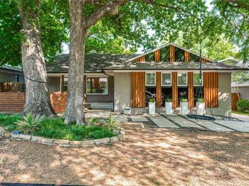9020  Westbriar Drive 