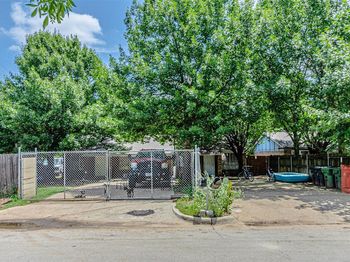 605 N Pecan Street 