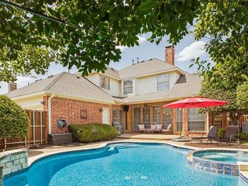 1227  Comanche Drive 
