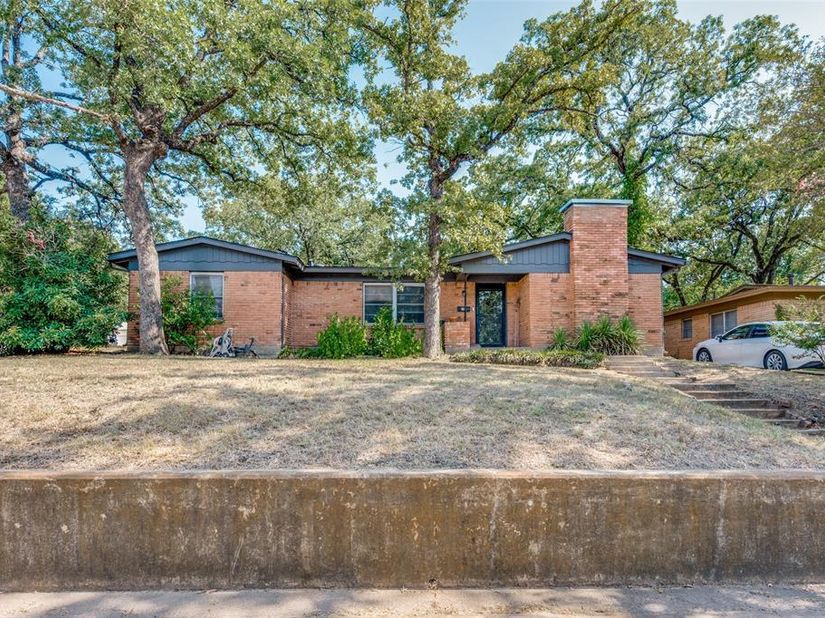6336  Norma Street , Fort Worth Texas 76112