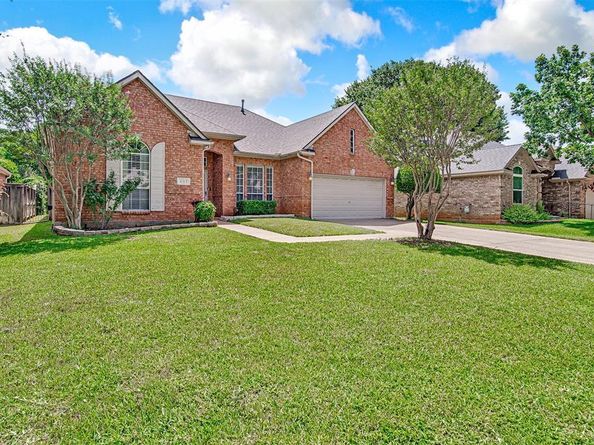 407  Dorcas Lane , Arlington Texas 76013