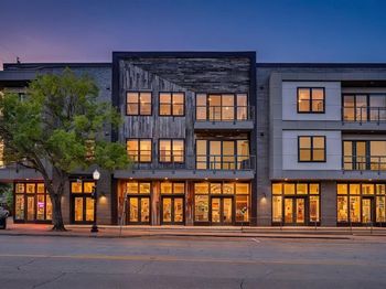 1455 W Magnolia Avenue 