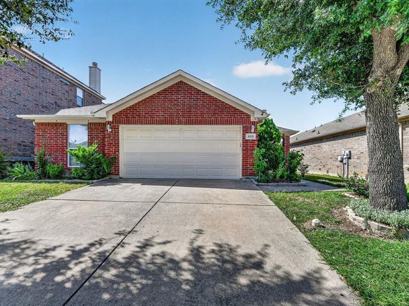 803 E Alexander Lane , Euless Texas 76040