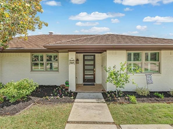 27  Crestwood Drive , Trophy Club Texas 76262
