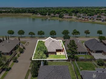 8552  Lake Springs Trail 