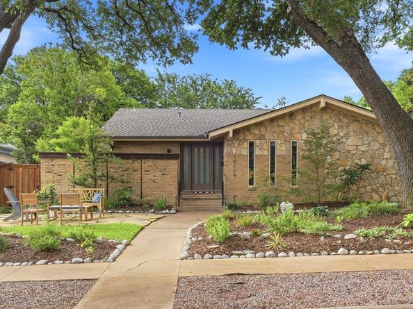 10118  Medlock Drive , Dallas Texas 75218