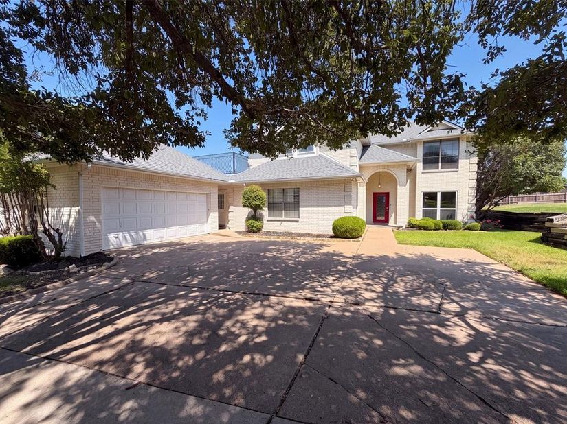 7632  Westwind Drive , Fort Worth Texas 76179