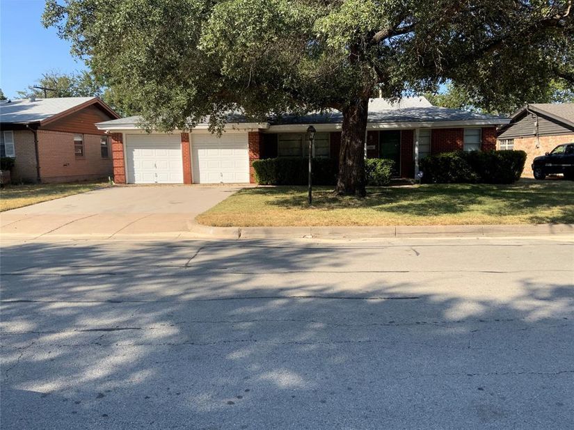2004  Bettibart Street , Fort Worth Texas 76134