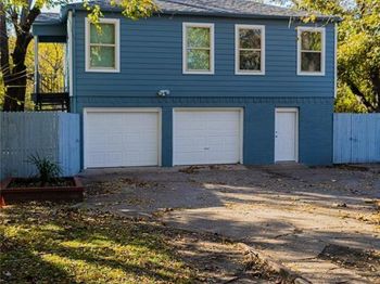 1320  Briarwood Circle 
