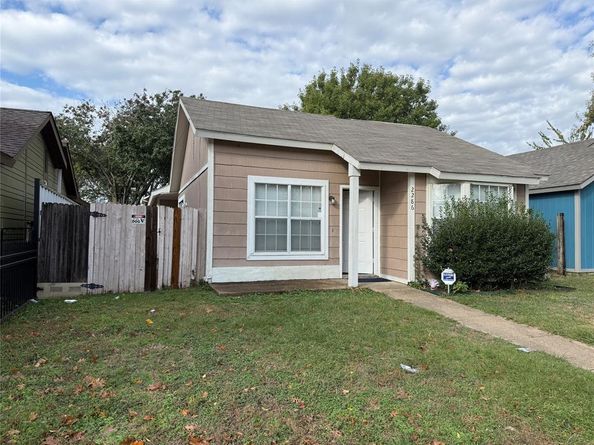 2286  Nantucket Village Circle , Dallas Texas 75227