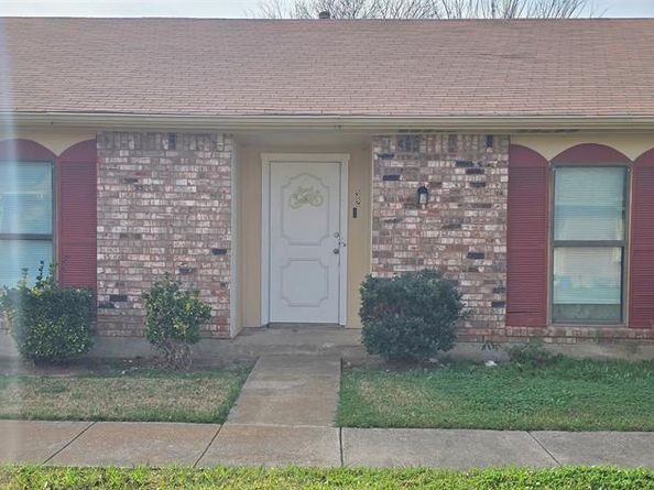 32 E Mountain Creek Drive  24, Grand Prairie Texas 75052