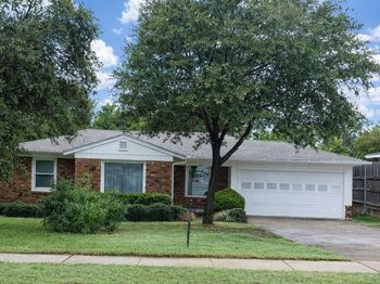 1928  Oakland Boulevard 