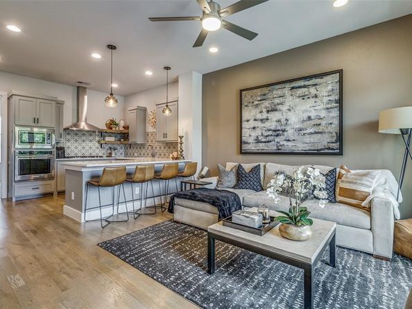 4721  Asher Place , Dallas Texas 75204