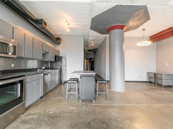 1122  Jackson Street 