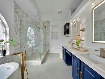 9352  Riverwalk Lane 