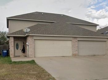 702 E College Avenue 