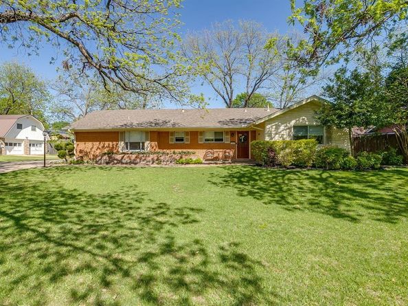 3917  Marys Creek Drive , Benbrook Texas 76116