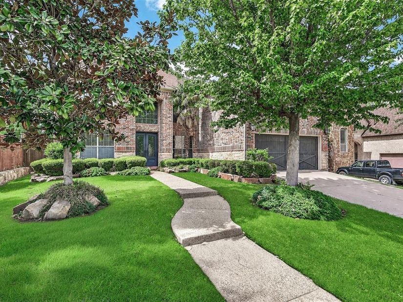 1904  Templegate Drive , McKinney Texas 75072