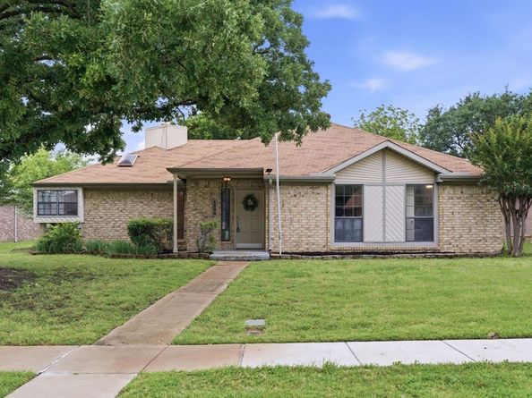 1506  Springaire Lane , Lewisville Texas 75077