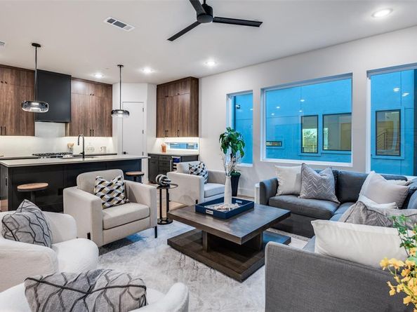 2900  Hawthorne Avenue  102, Dallas Texas 75219