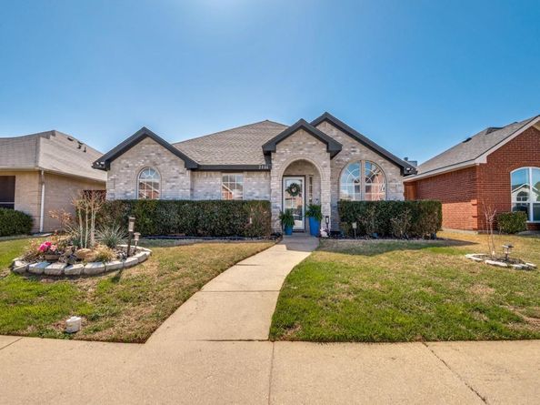 2806  Saint Croix Avenue , Lancaster Texas 75146