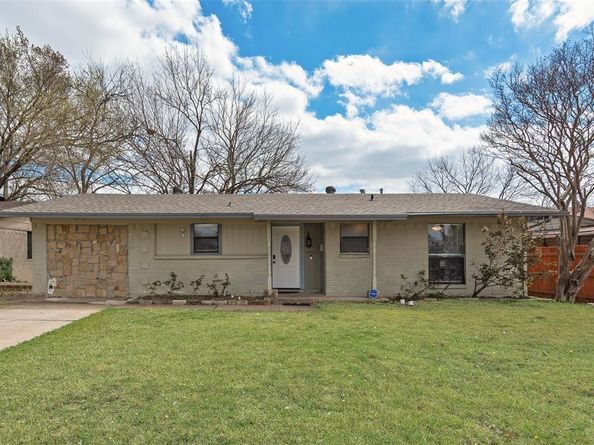 3924  Emerald Drive , Mesquite Texas 75150