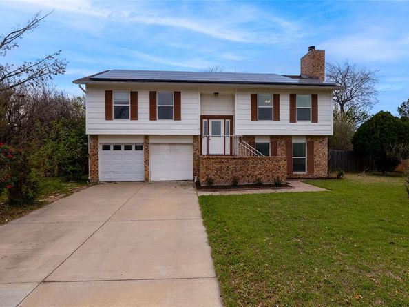 522  Royal Valley Road , Grand Prairie Texas 75052