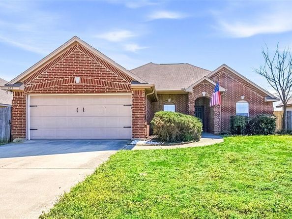 309  Highmeadow Road , Aubrey Texas 76227