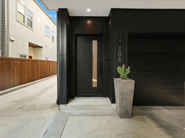 2001 N Prairie Avenue  106, Dallas Texas 75204