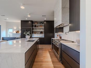 7115  Casa Loma Avenue 