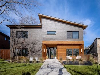 7115  Casa Loma Avenue 