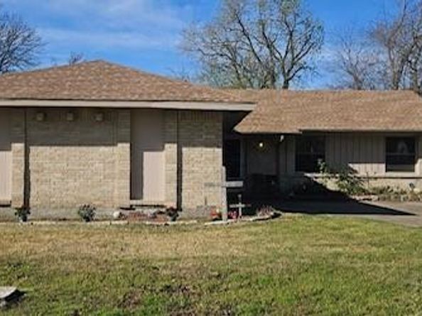 5005  Heather Glen Drive , Garland Texas 75043