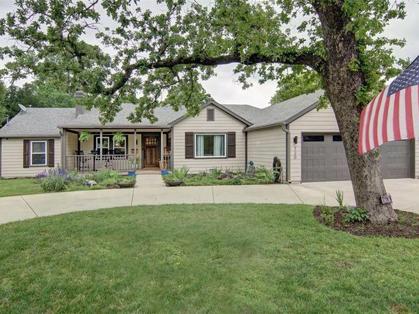 720  Merritt Street , River Oaks Texas 76114