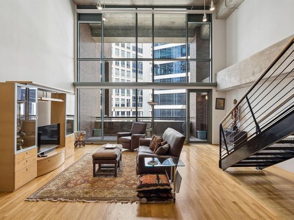 1999  Mckinney Avenue  605, Dallas Texas 75201