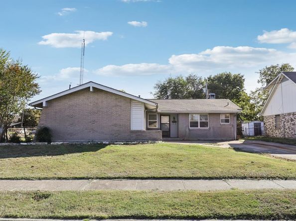 3502  Plaza Park Drive , Garland Texas 75042