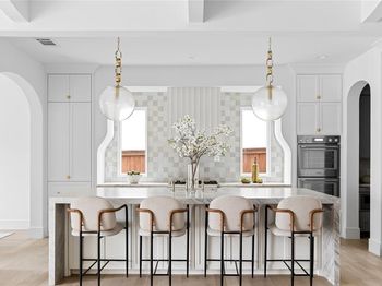 6454  Kenwood Avenue 