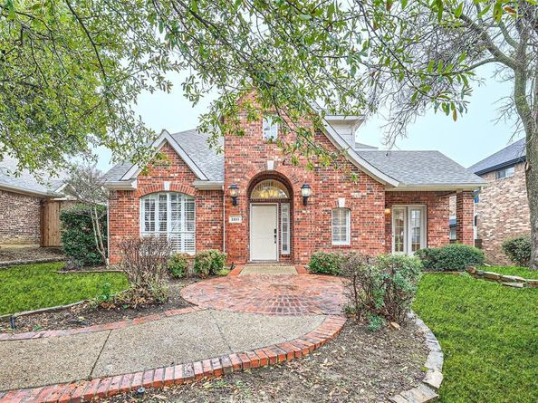 1105  Shores Boulevard , Rockwall Texas 75087