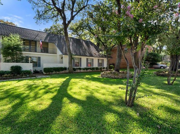 905  Live Oak Lane , Arlington Texas 76012